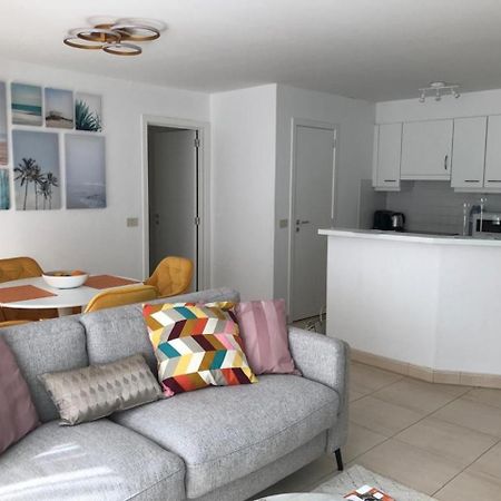 Urbanstay Suites - Beachfront Apartment In Knokke Kültér fotó