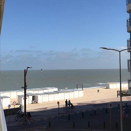 Urbanstay Suites - Beachfront Apartment In Knokke Kültér fotó